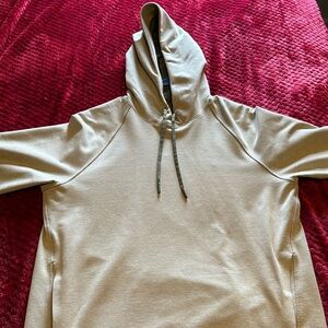 Lululemon Men’s Medium RARE Light Green Sweatshirt MINT Smoke Free Home.